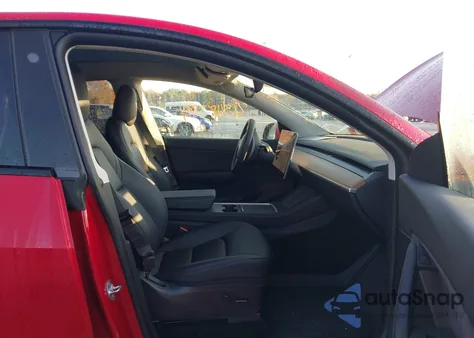 2021 Tesla Model Y Long Range Dual Motor All-Wheel Drive from USA, damaged, VIN 5YJYGDEE9MF208671